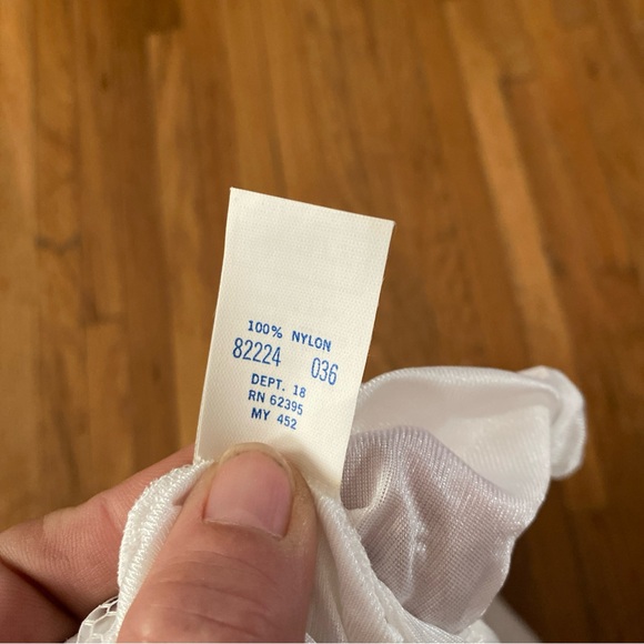 Vintage Sears Elegant White Lace Chemise - Picture 8 of 8